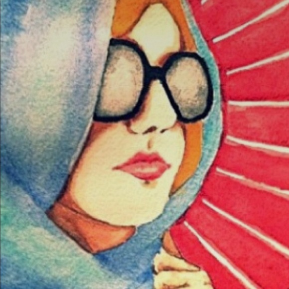 Meet your Posher, Claudia - Picture 1 of 1